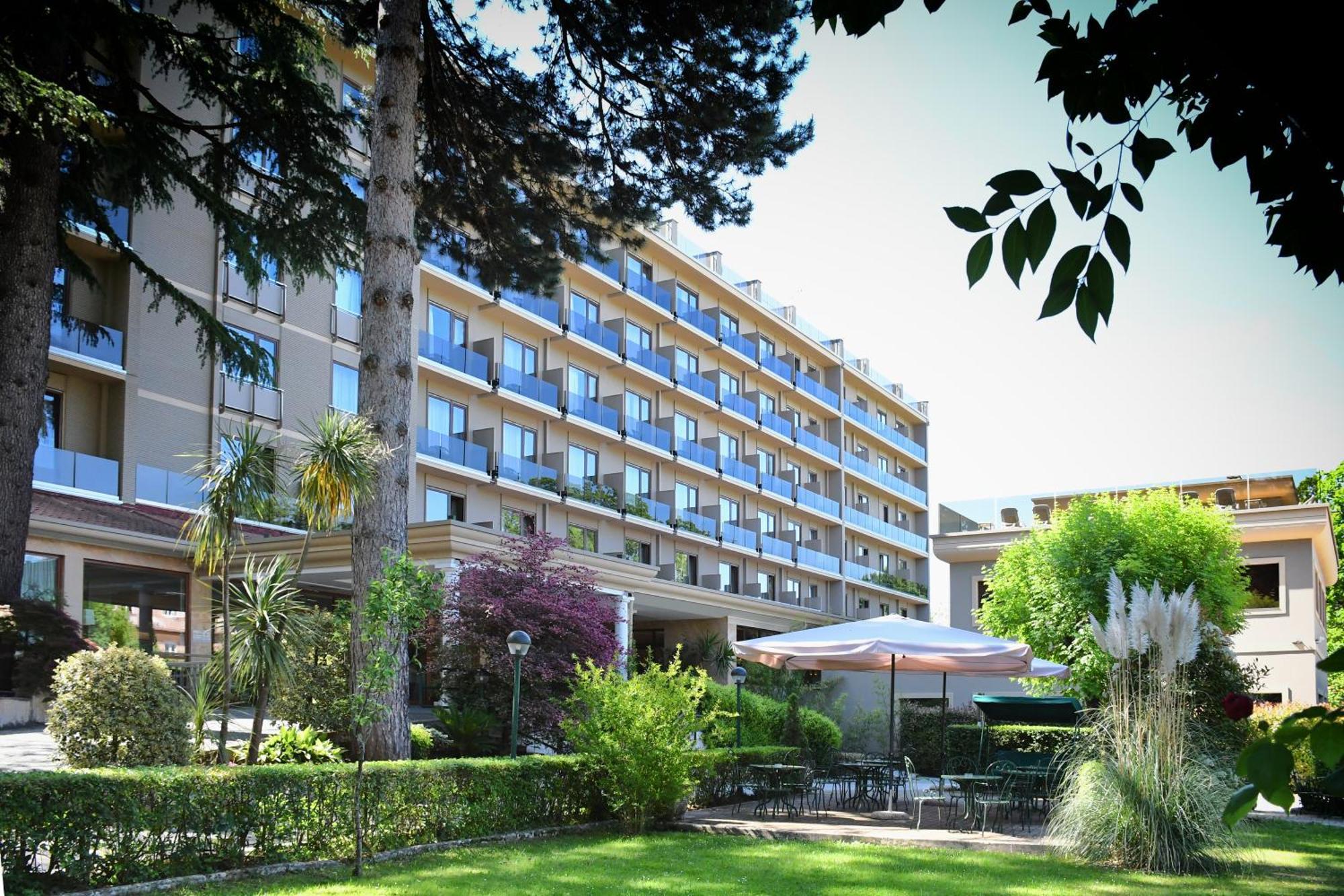 Hotel San Giorgio Fiuggi Kültér fotó