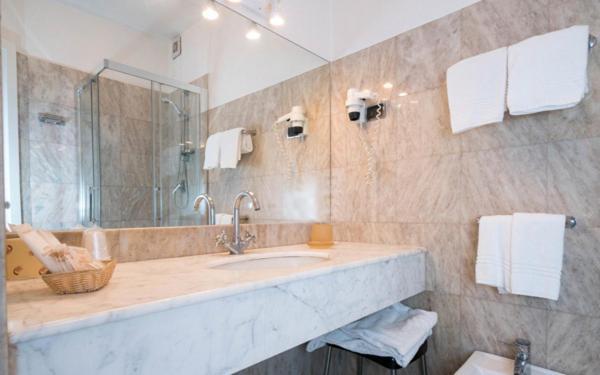 Hotel San Giorgio Fiuggi Kültér fotó